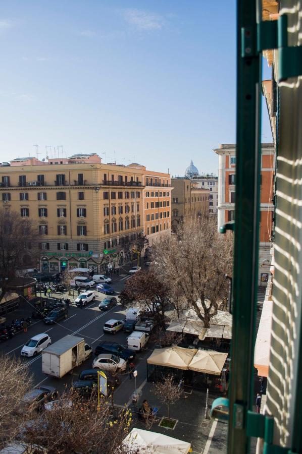 Relais Cola Di Rienzo Acomodação com café da manhã Roma Exterior foto